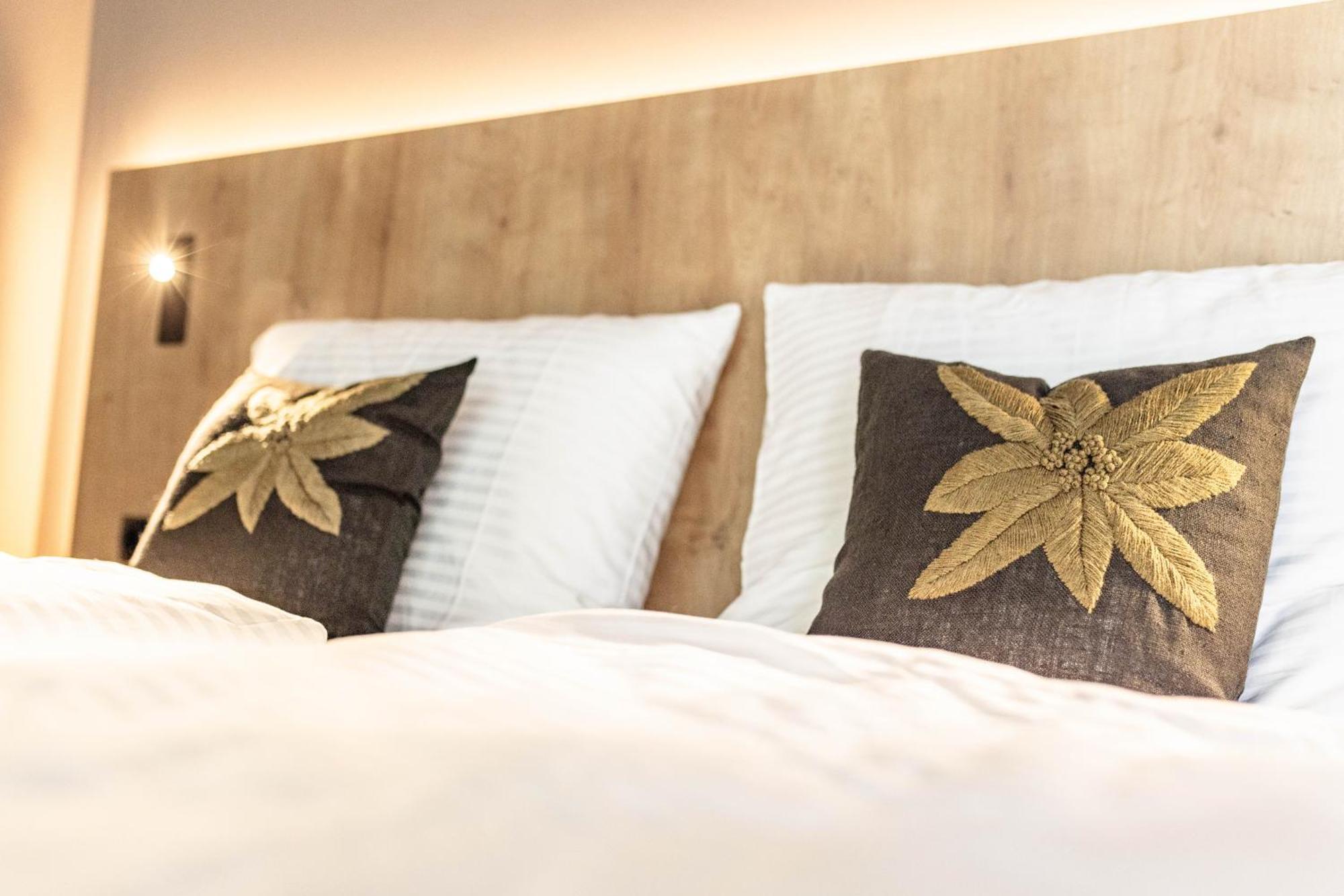 Villa Hubertus Luxuria Nova Suites - Adults Friendly Naturns Εξωτερικό φωτογραφία