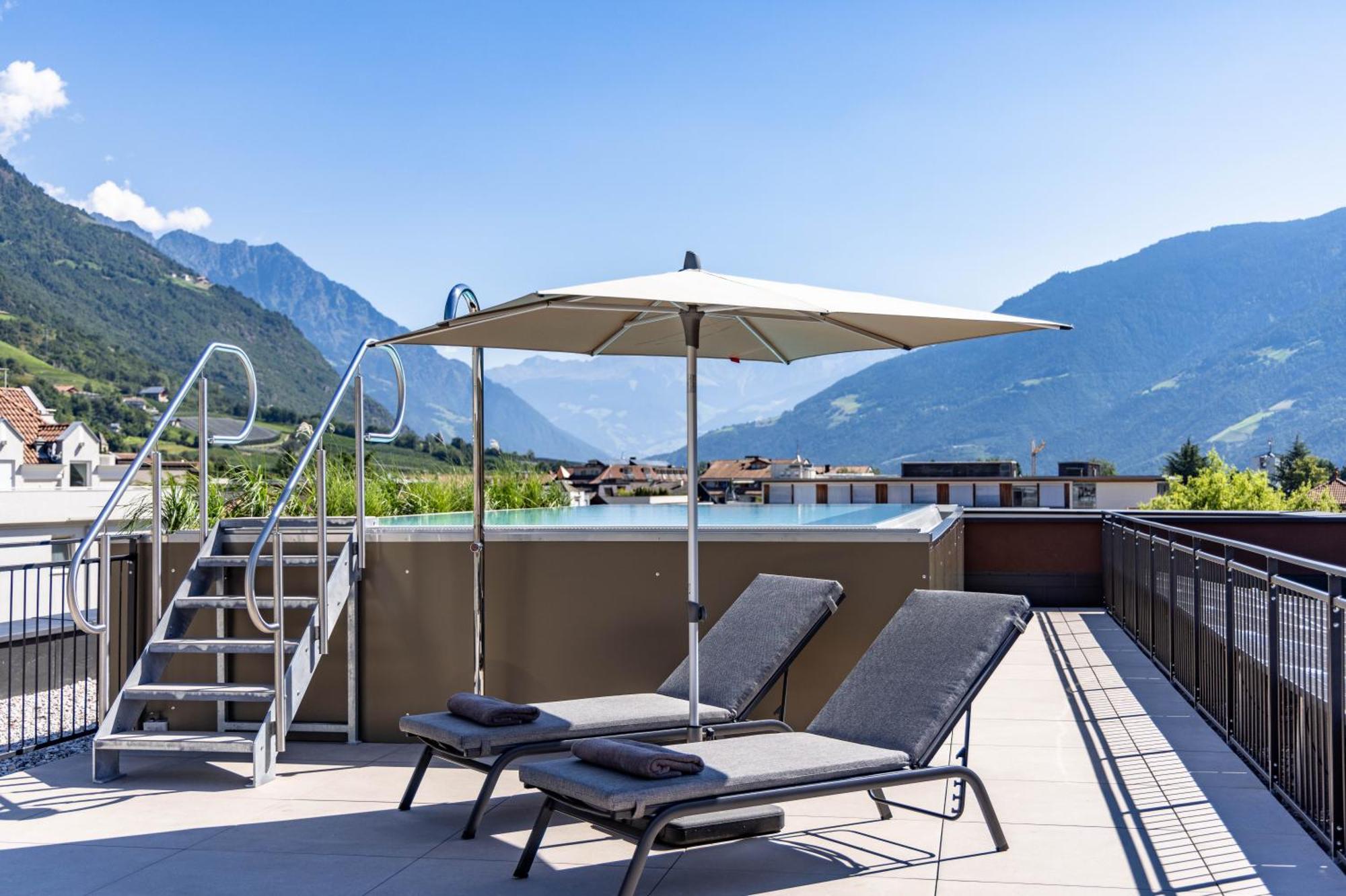 Villa Hubertus Luxuria Nova Suites - Adults Friendly Naturns Εξωτερικό φωτογραφία